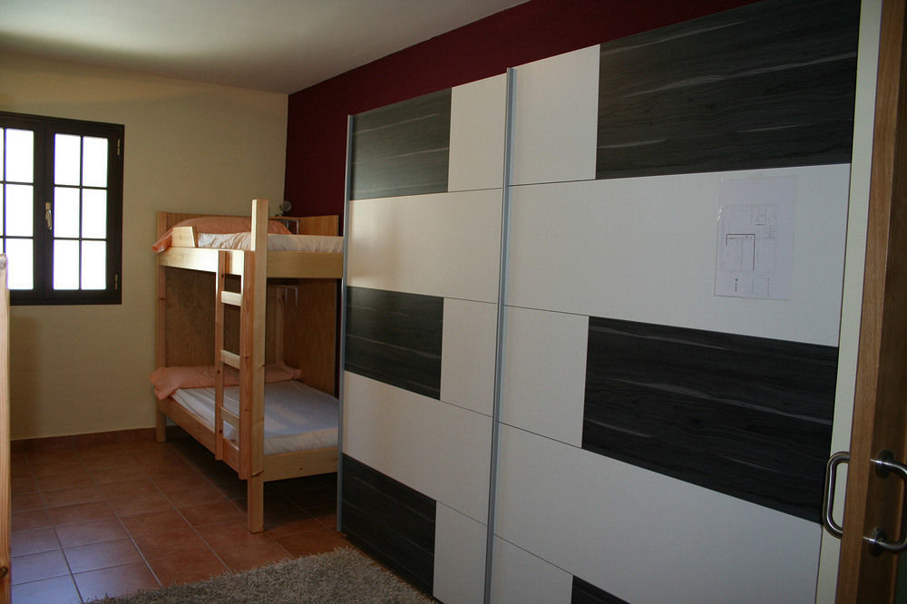 Alojamientos Aca Y Alla Urdaniz Extérieur photo